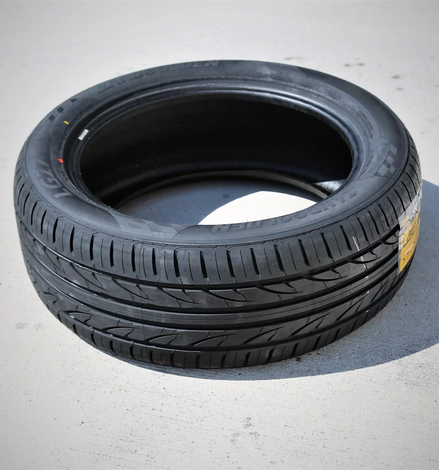 Landgolden 100W Tire 2015 High XL 2014 Fits: EcoBoost Mustang Mustang 255/40R19 LG27 A/S GT, Premium Performance 255/40ZR19